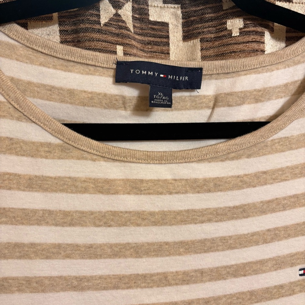Women’s Tommy Hilfiger Shirt Size XL - Picture 3 of 6